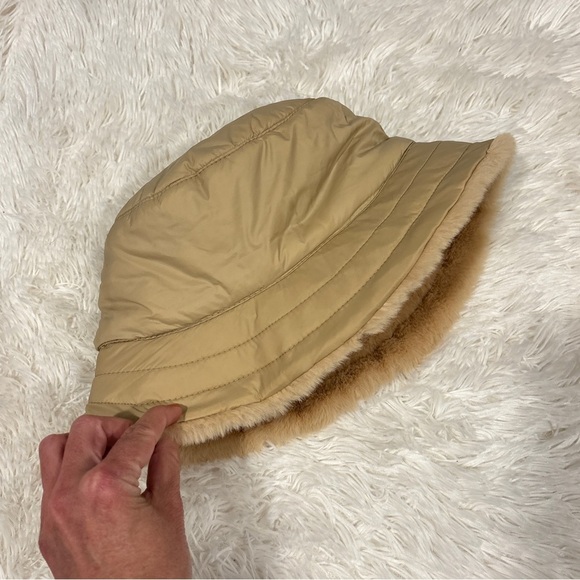 Torrid Faux Fur Reversible Bucket Hat Tan Size M/L - Picture 6 of 12